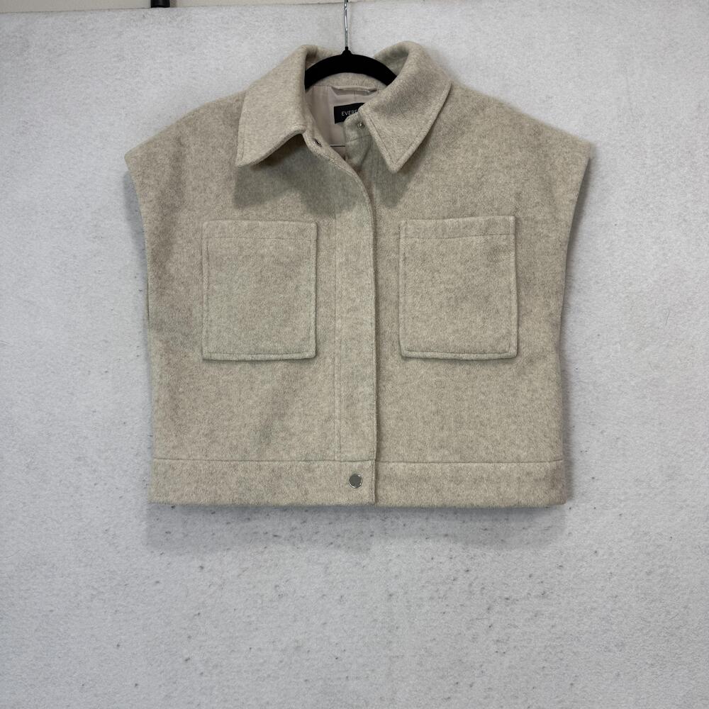 EVEREVE Vest Womens XS Beige Fleece Collared Snap Front Pockets Cropped Boxy